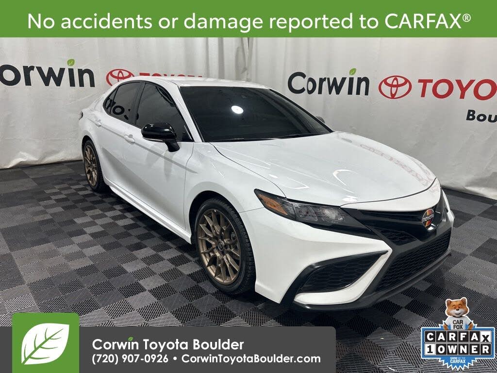 2024 Toyota Camry Hybrid SE FWD