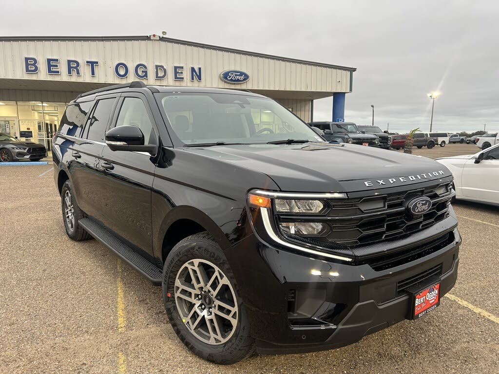 2025 Ford Expedition MAX Active RWD