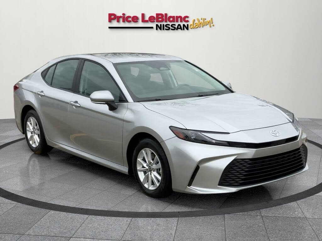 2025 Toyota Camry LE FWD