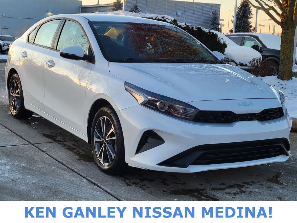 2023 Kia Forte LXS FWD