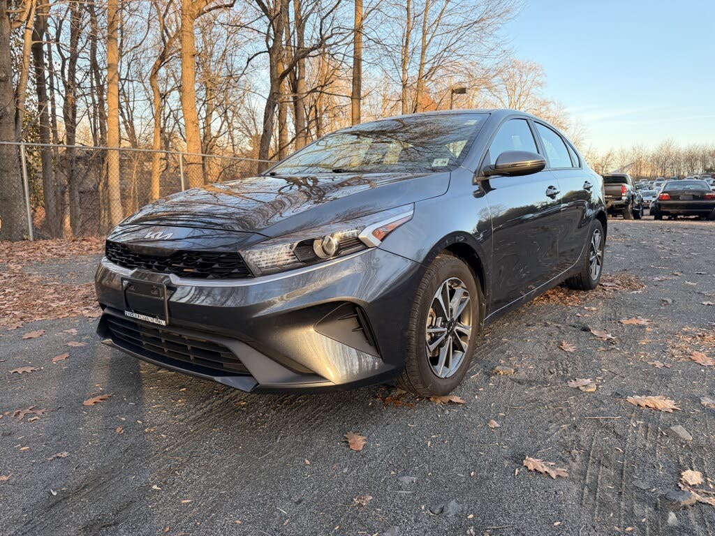 2023 Kia Forte LXS FWD