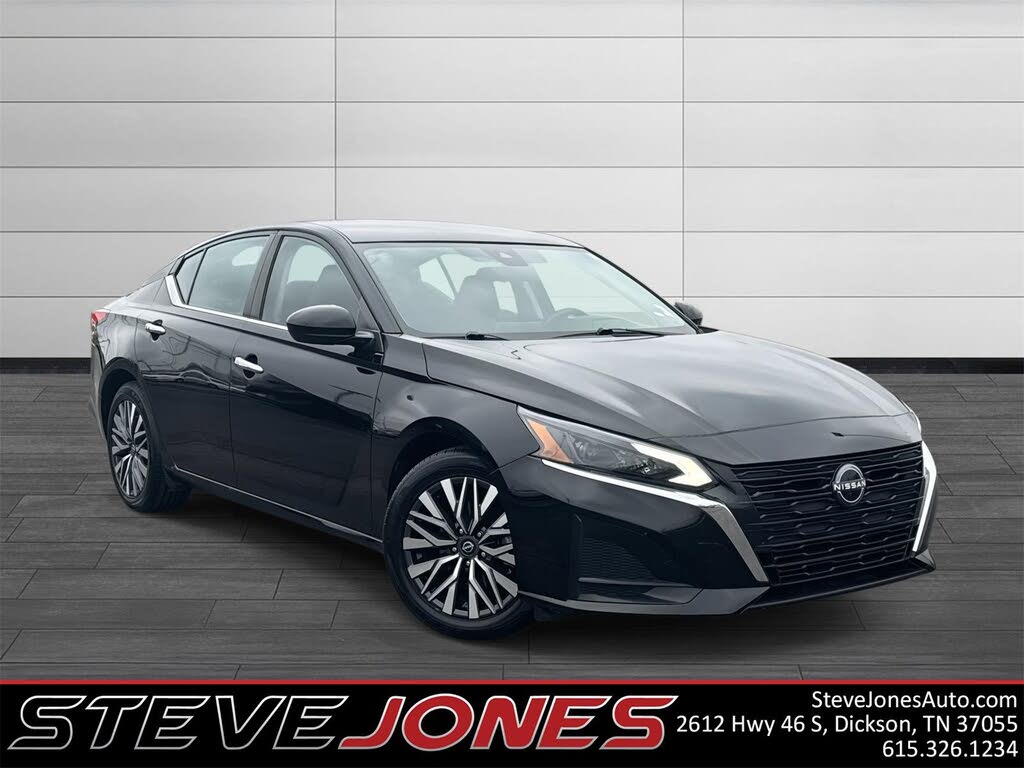 2023 Nissan Altima 2.5 SV FWD