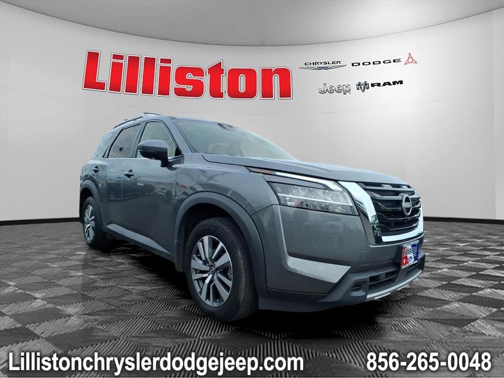 2023 Nissan Pathfinder SL 4WD