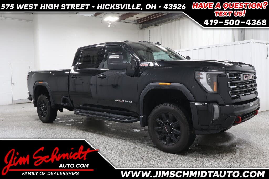 2024 GMC Sierra 2500HD AT4 Crew Cab 4WD