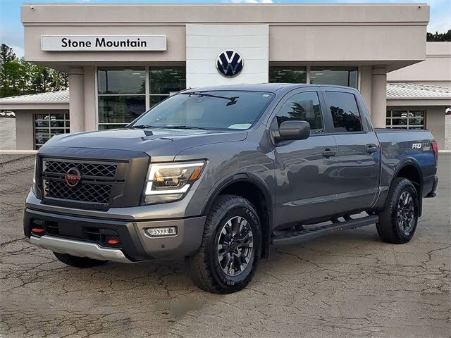 2024 Nissan Titan PRO-4X Crew Cab 4WD