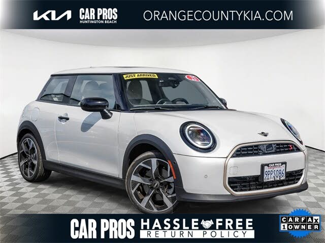 2025 MINI Cooper S Signature Trim 2-door Hatchback