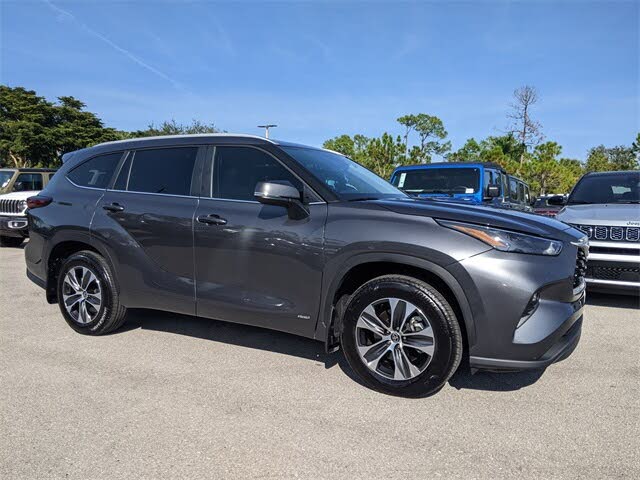 2025 Toyota Highlander Hybrid XLE AWD