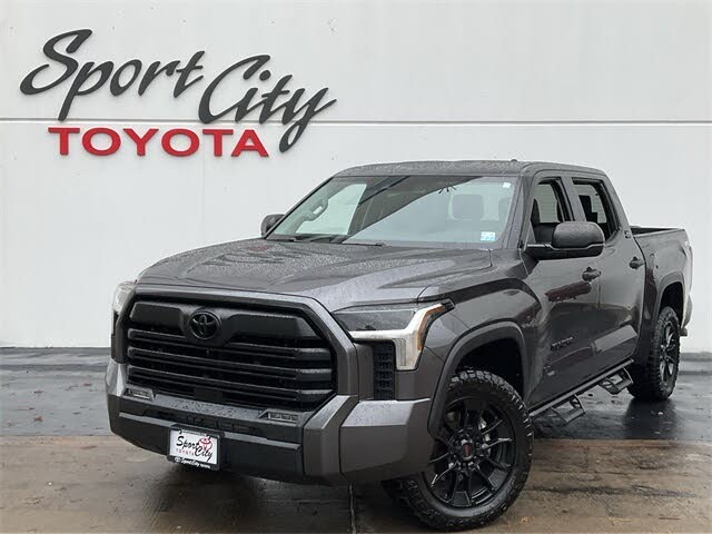 2022 Toyota Tundra SR5 CrewMax Cab 4WD