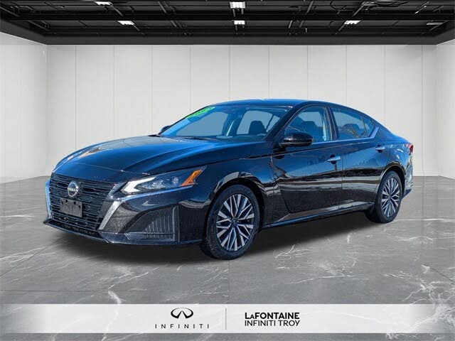 2023 Nissan Altima 2.5 SV FWD