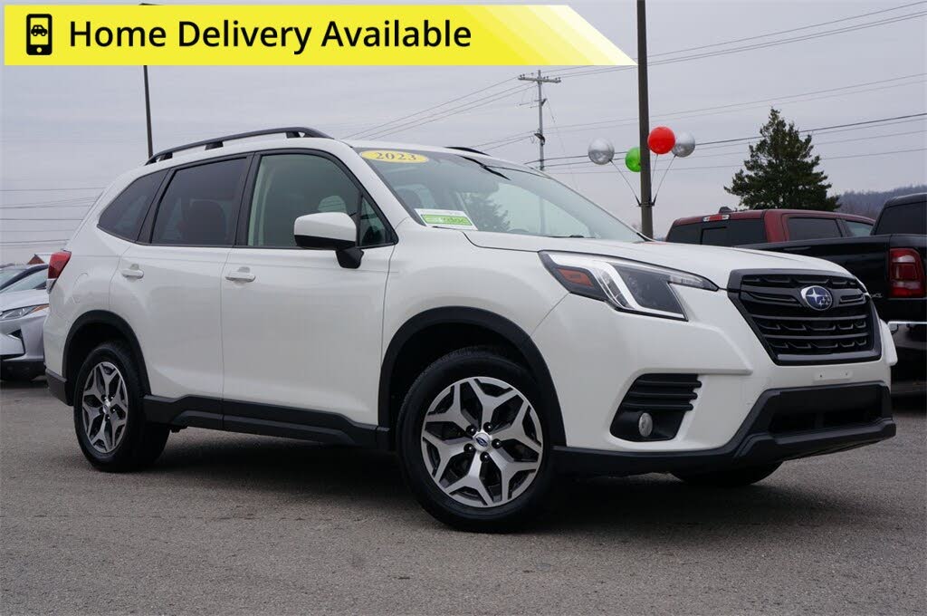 2023 Subaru Forester Premium Crossover AWD