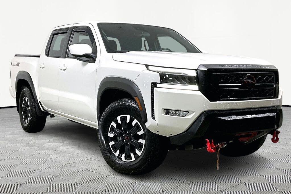 2024 Nissan Frontier PRO-4X Crew Cab 4WD