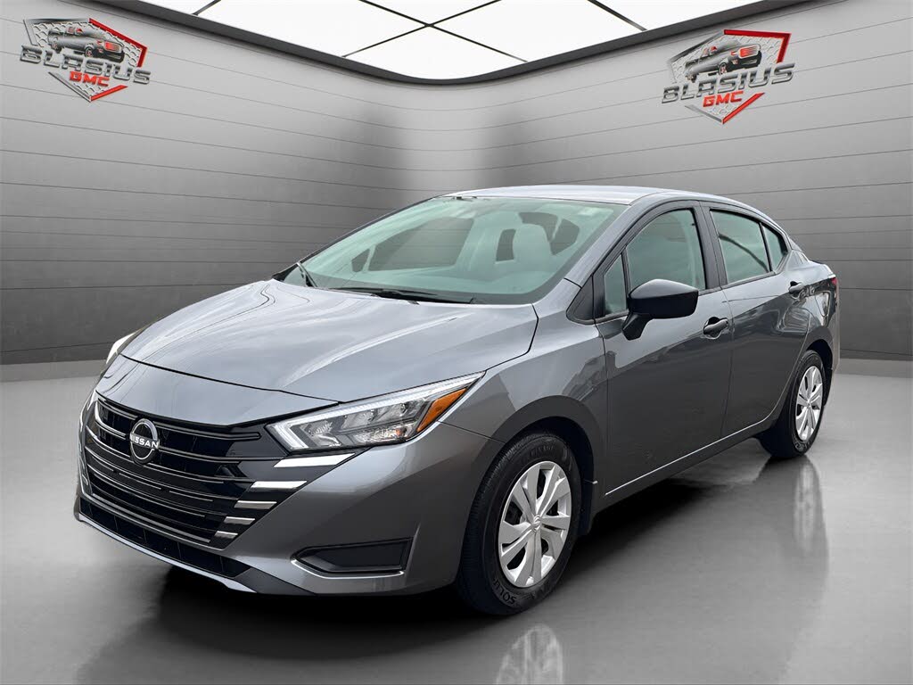 2025 Nissan Versa S FWD