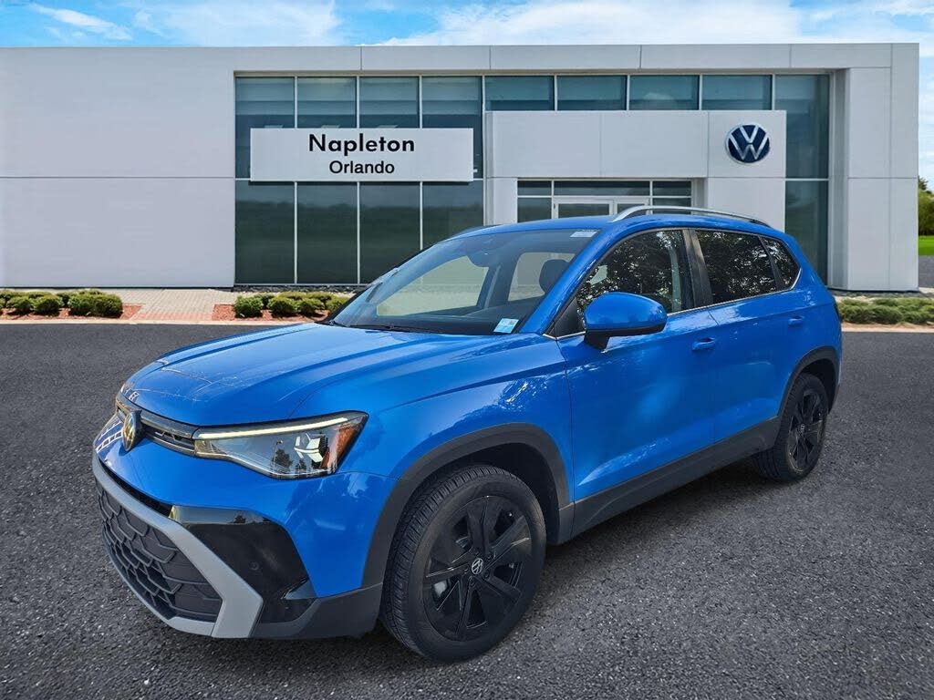 2025 Volkswagen Taos SE FWD