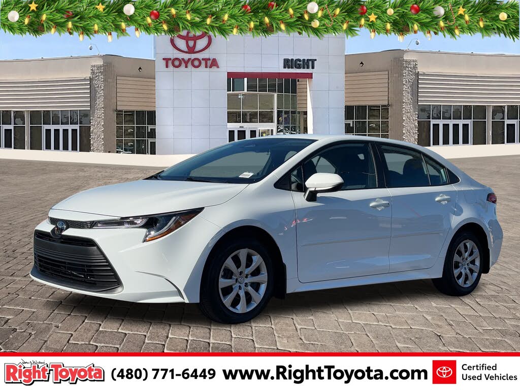 2026 Toyota Corolla LE FWD