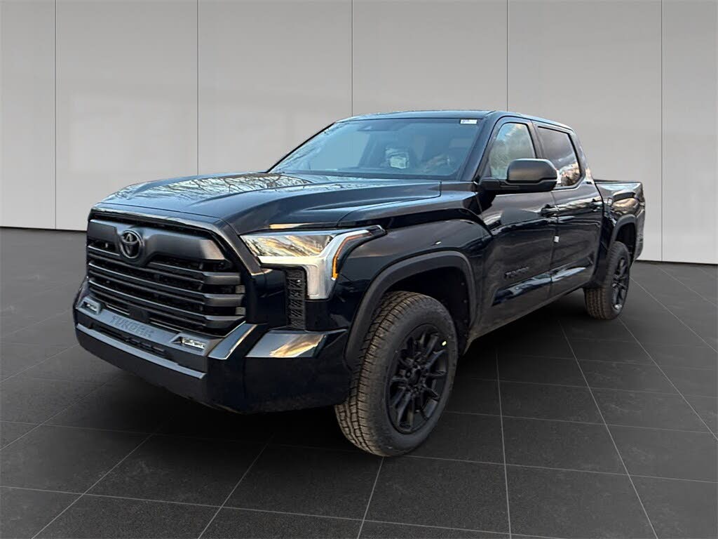 2026 Toyota Tundra SR5 CrewMax Cab 4WD