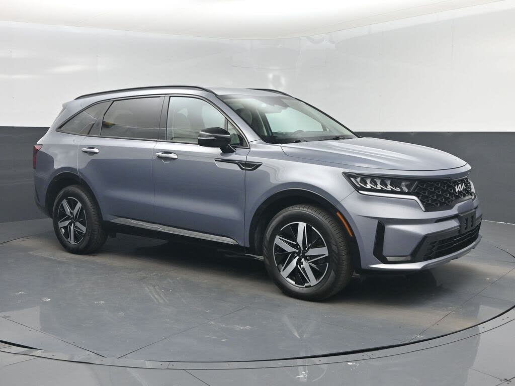 2022 Kia Sorento S FWD