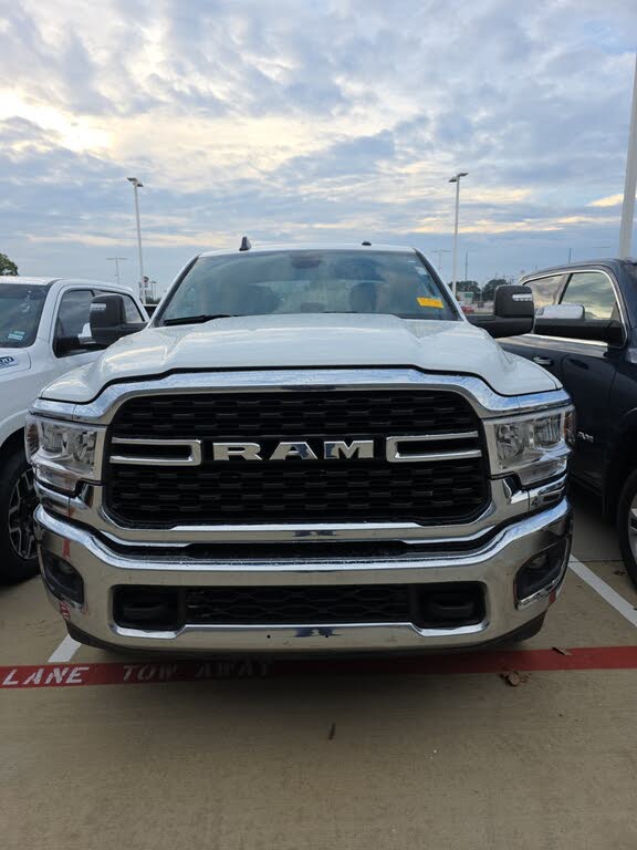 2024 RAM 2500 Big Horn Crew Cab 4WD