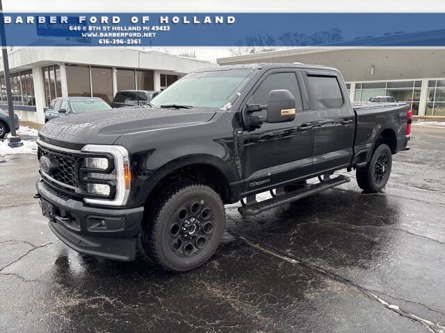 2025 Ford F-250 Super Duty XLT Crew Cab 4WD