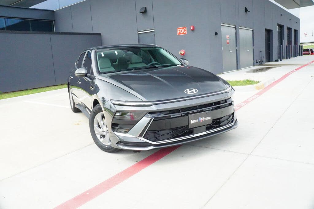2025 Hyundai Sonata SE FWD