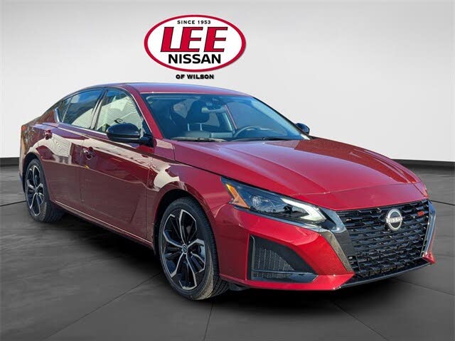 2025 Nissan Altima 2.5 SR FWD