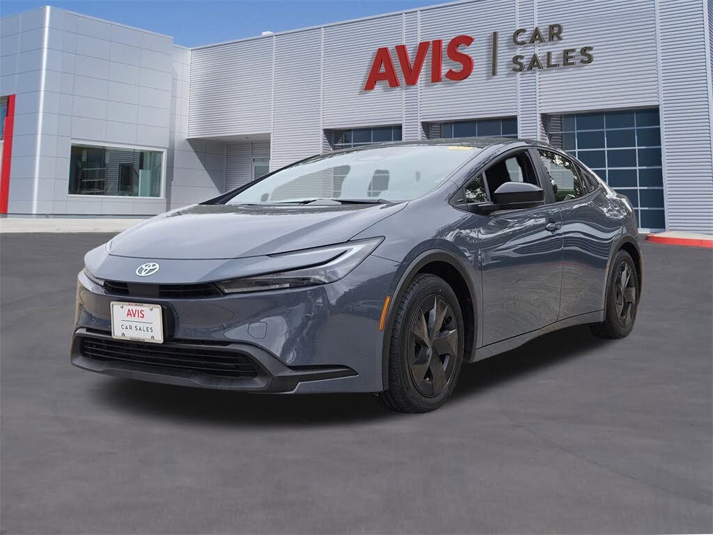 2025 Toyota Prius LE FWD