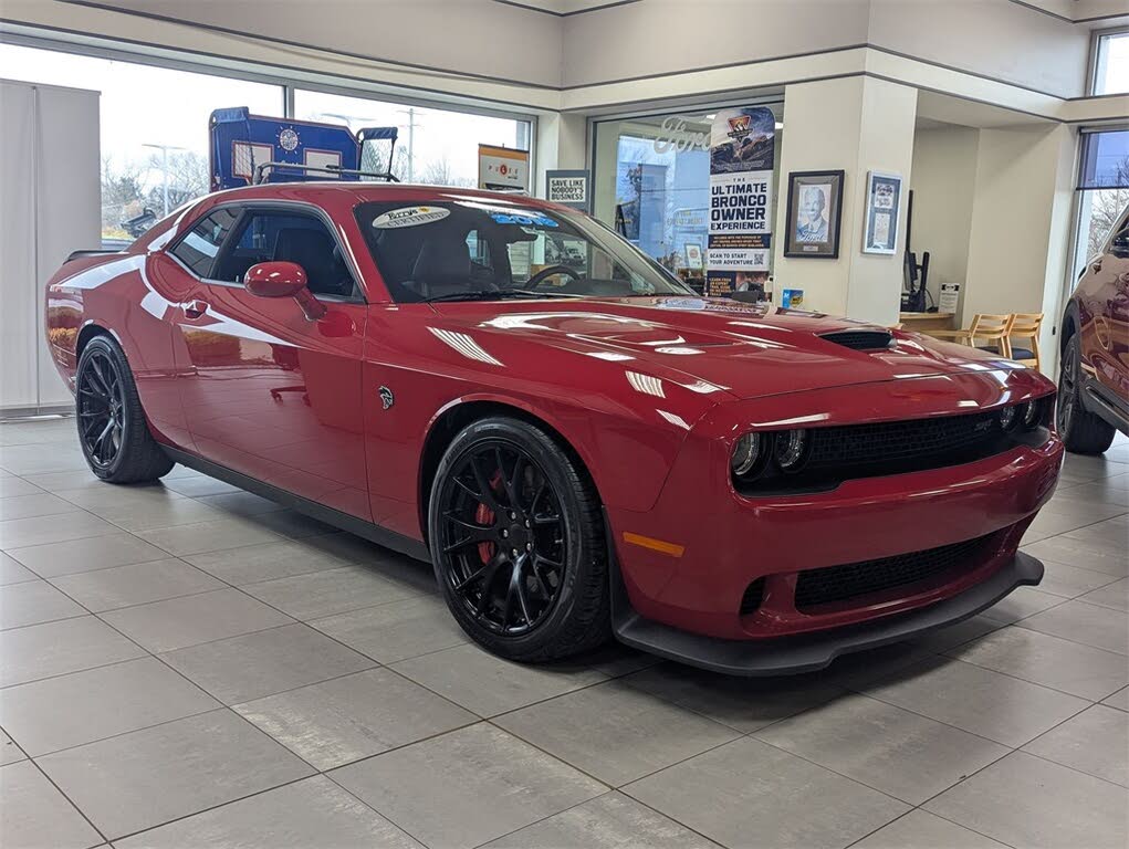 2016 Dodge Challenger SRT Hellcat RWD