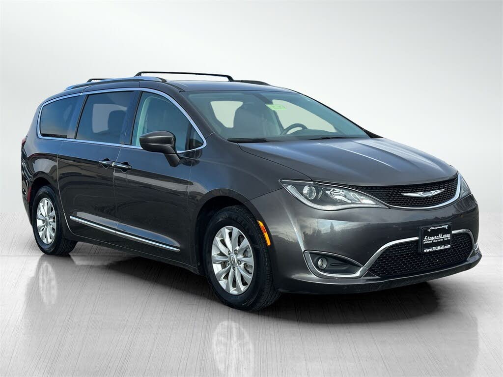 2018 Chrysler Pacifica Touring L FWD