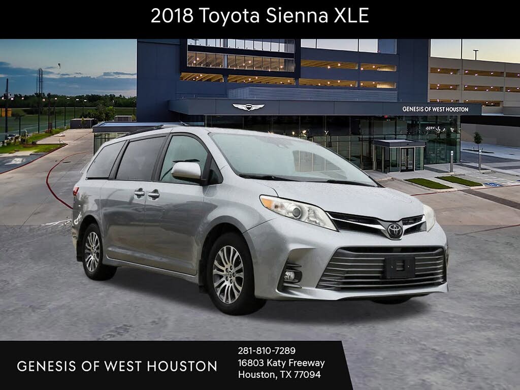 2018 Toyota Sienna XLE 7-Passenger FWD with Auto-Access Seat