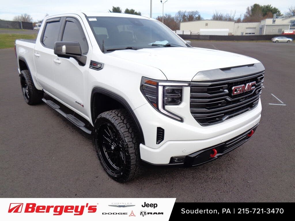 2022 GMC Sierra 1500 AT4 Crew Cab 4WD
