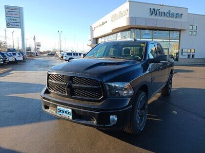 2023 RAM 1500 Classic SLT Crew Cab 4WD