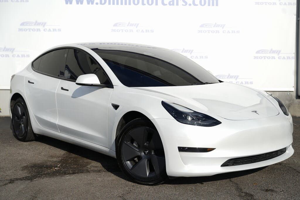 2023 Tesla Model 3 RWD