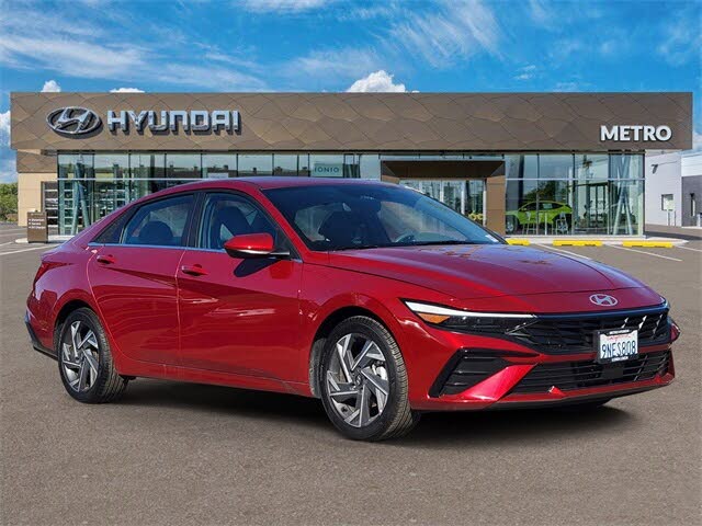 2024 Hyundai Elantra SEL FWD