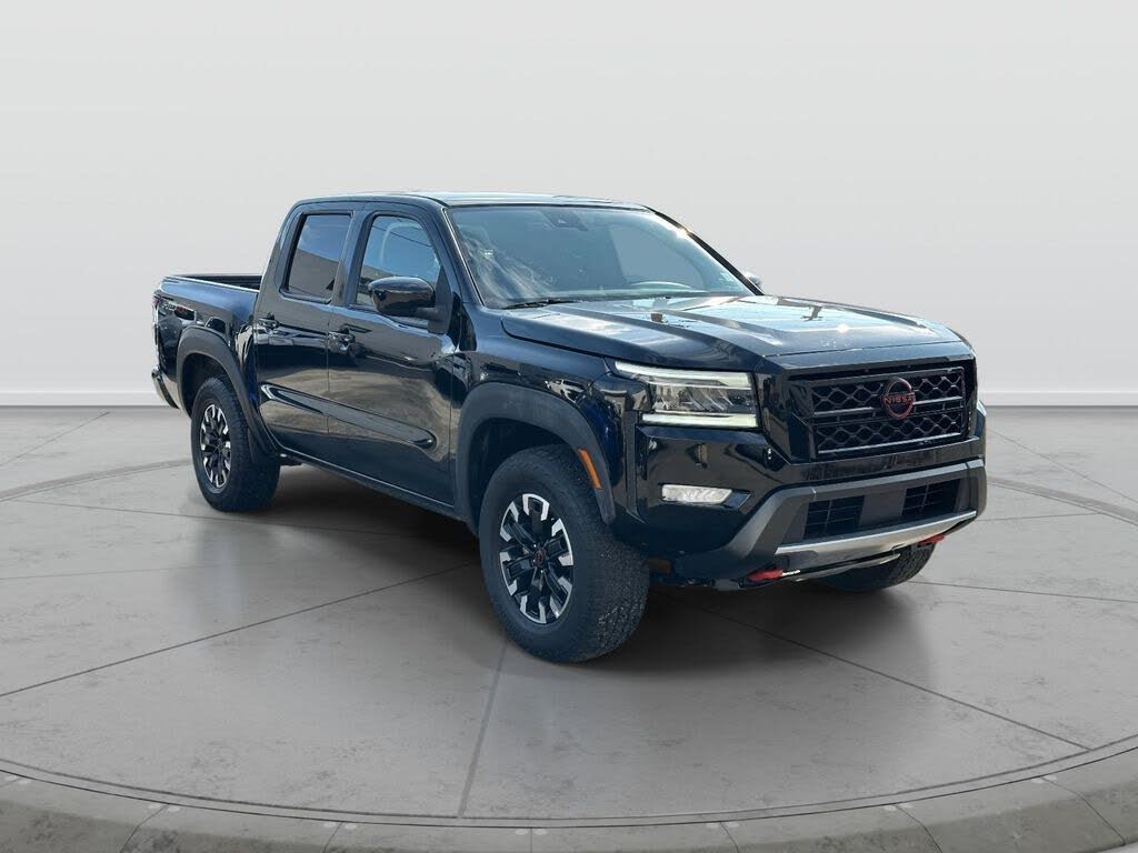 2024 Nissan Frontier PRO-4X Crew Cab 4WD