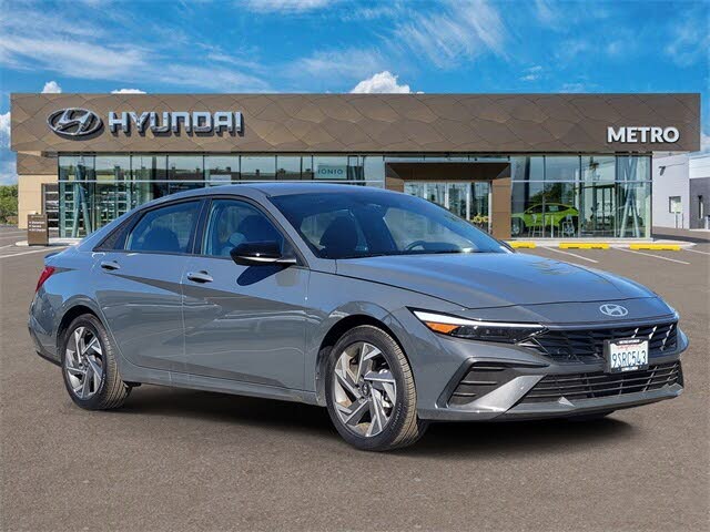 2025 Hyundai Elantra SEL Sport FWD