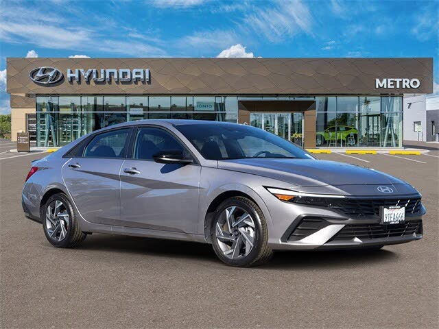 2025 Hyundai Elantra SEL Sport FWD