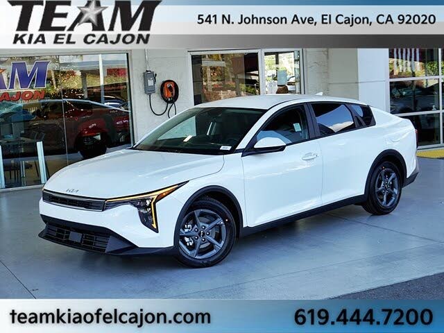 2025 Kia K4 LXS FWD