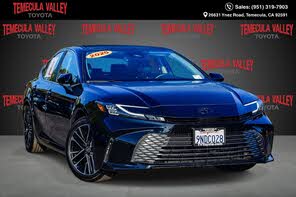 Toyota Camry XLE FWD