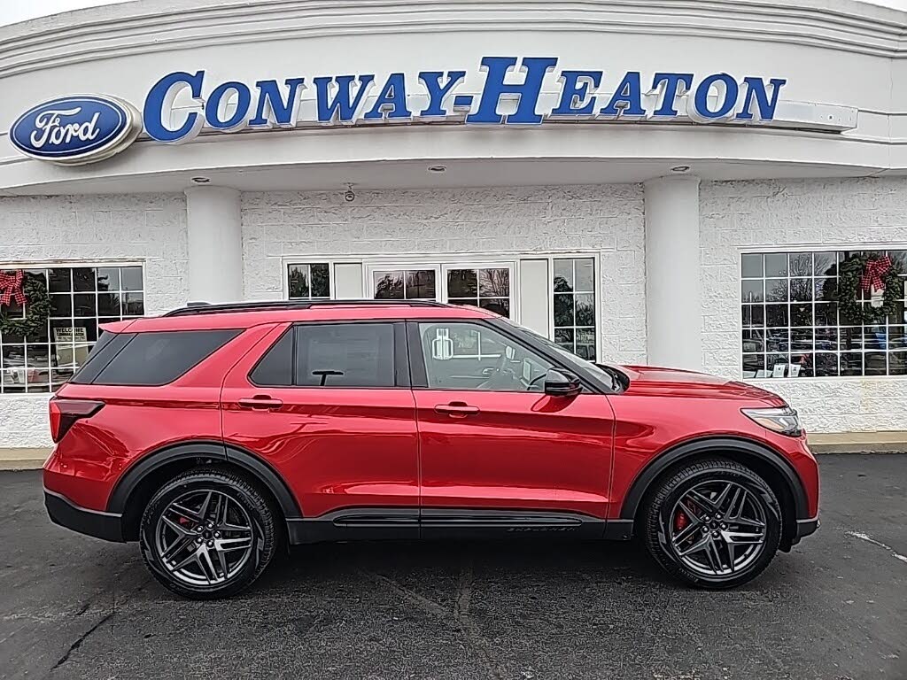 2026 Ford Explorer ST AWD