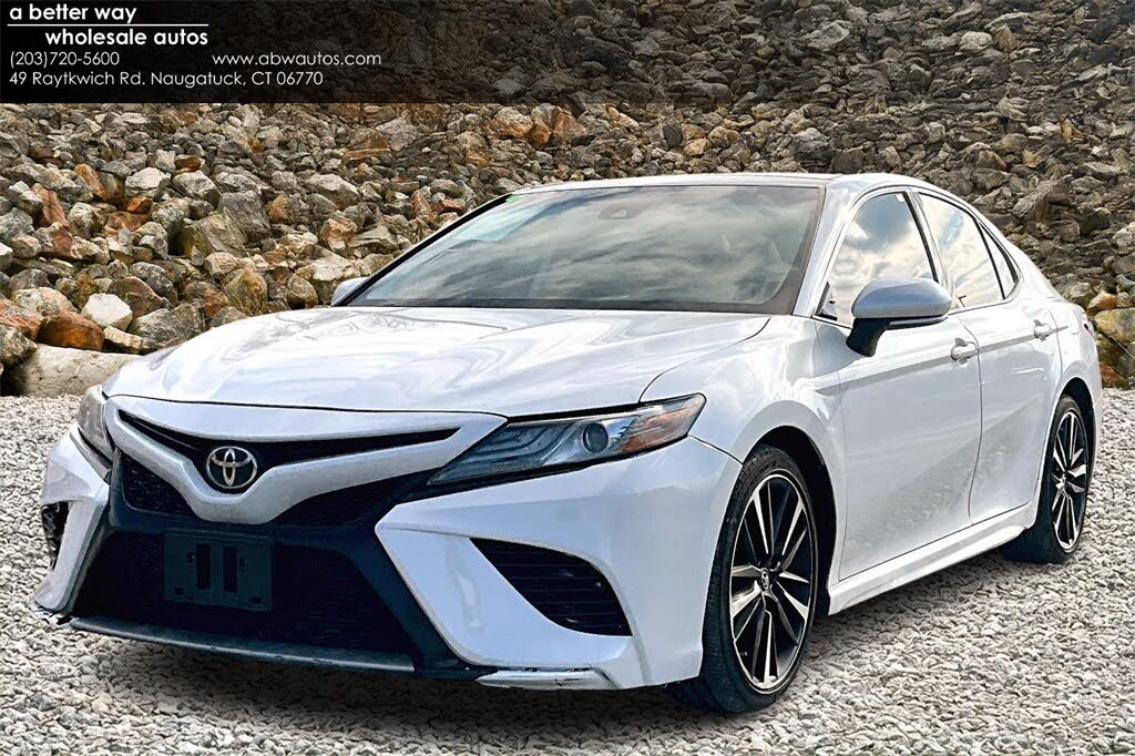 2019 Toyota Camry XSE V6 FWD