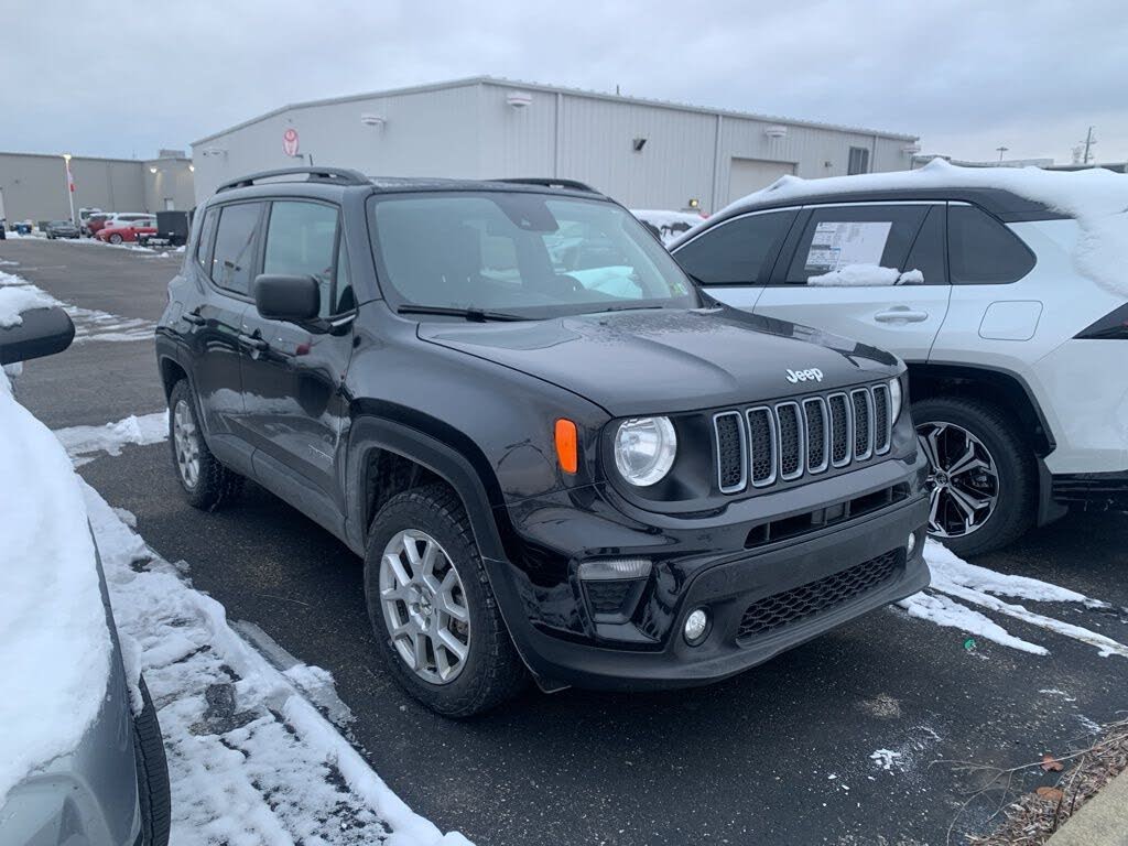 2022 Jeep Renegade Latitude 4WD