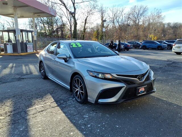 2023 Toyota Camry SE AWD