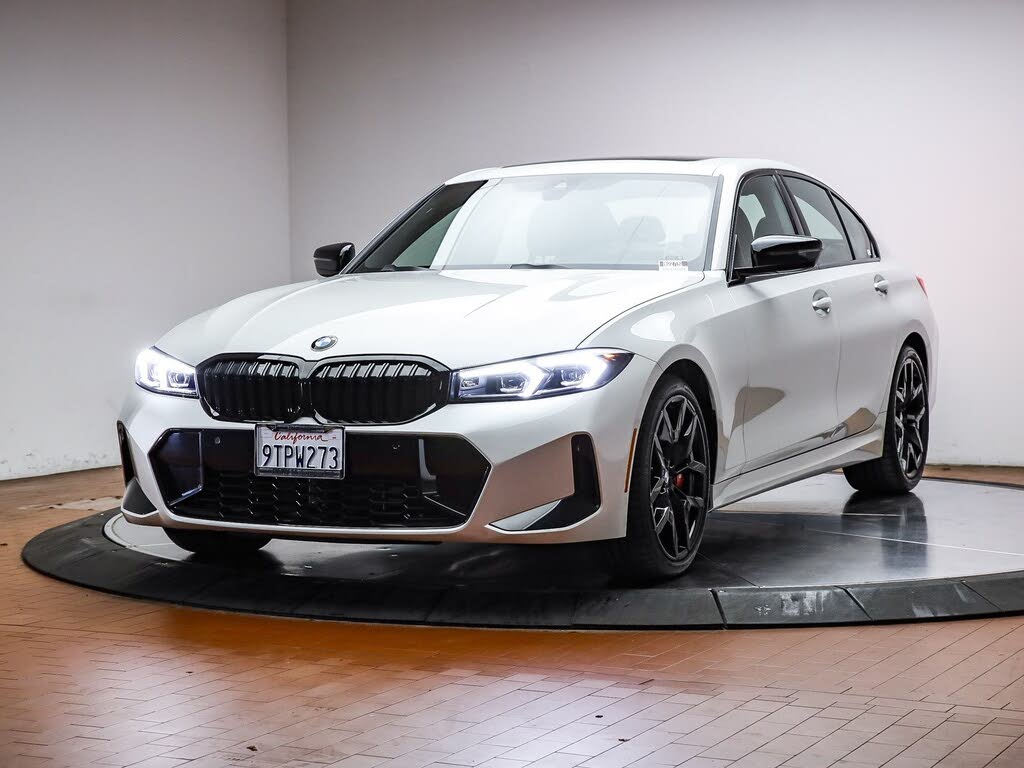 2025 BMW 3 Series 330i RWD