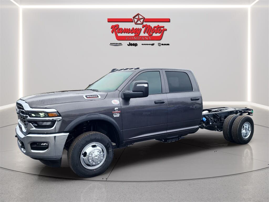 2026 RAM 3500 Chassis Tradesman Crew Cab LB DRW 4WD