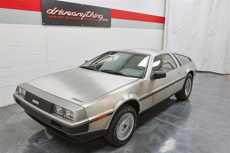 1982 DeLorean DMC-12 RWD