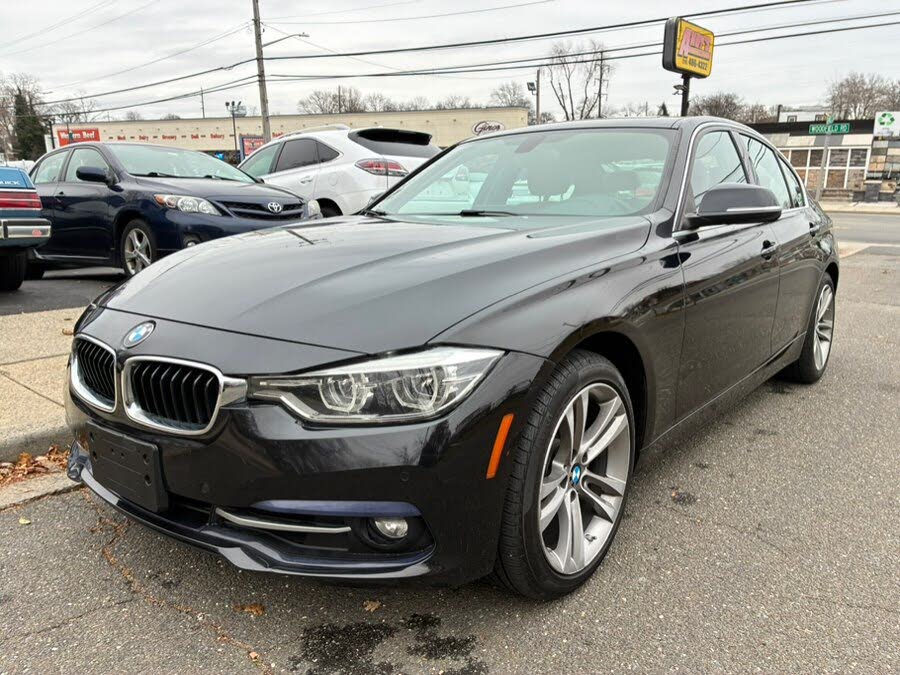 2017 BMW 3 Series 330i xDrive Sedan AWD