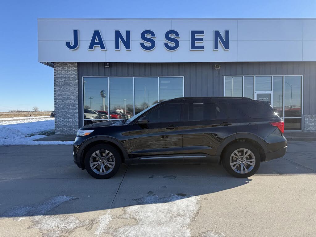 2021 Ford Explorer XLT AWD