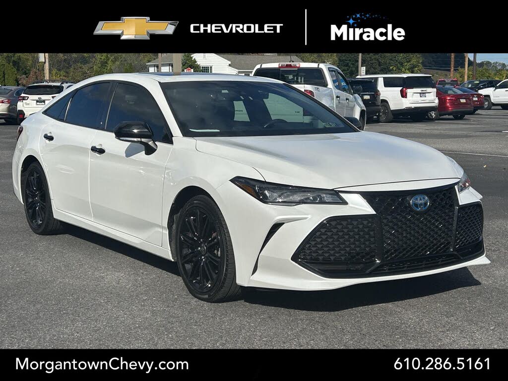 2022 Toyota Avalon Hybrid XSE Nightshade FWD