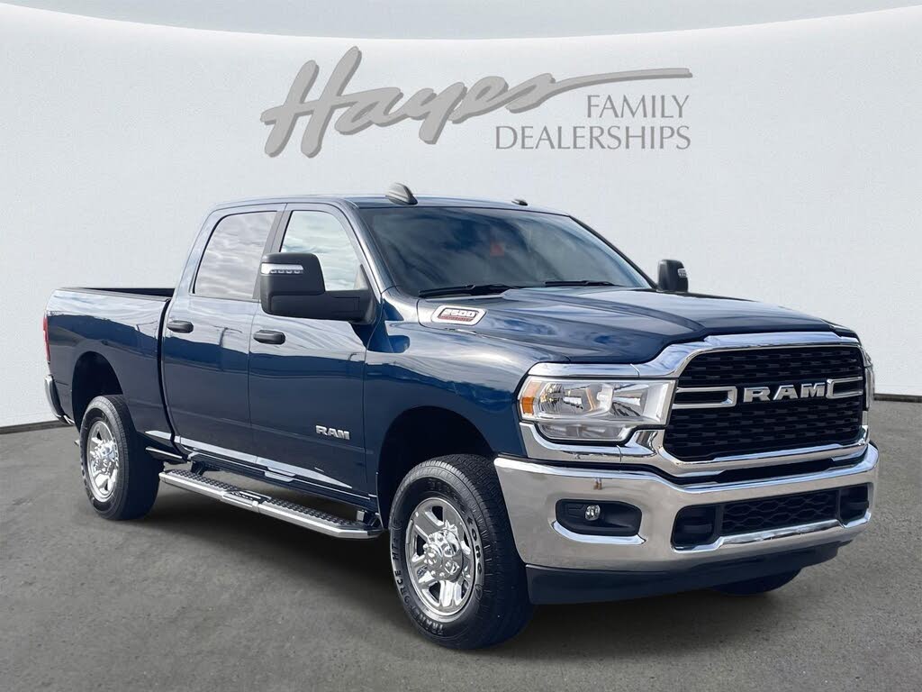 2024 RAM 2500 Big Horn Crew Cab 4WD