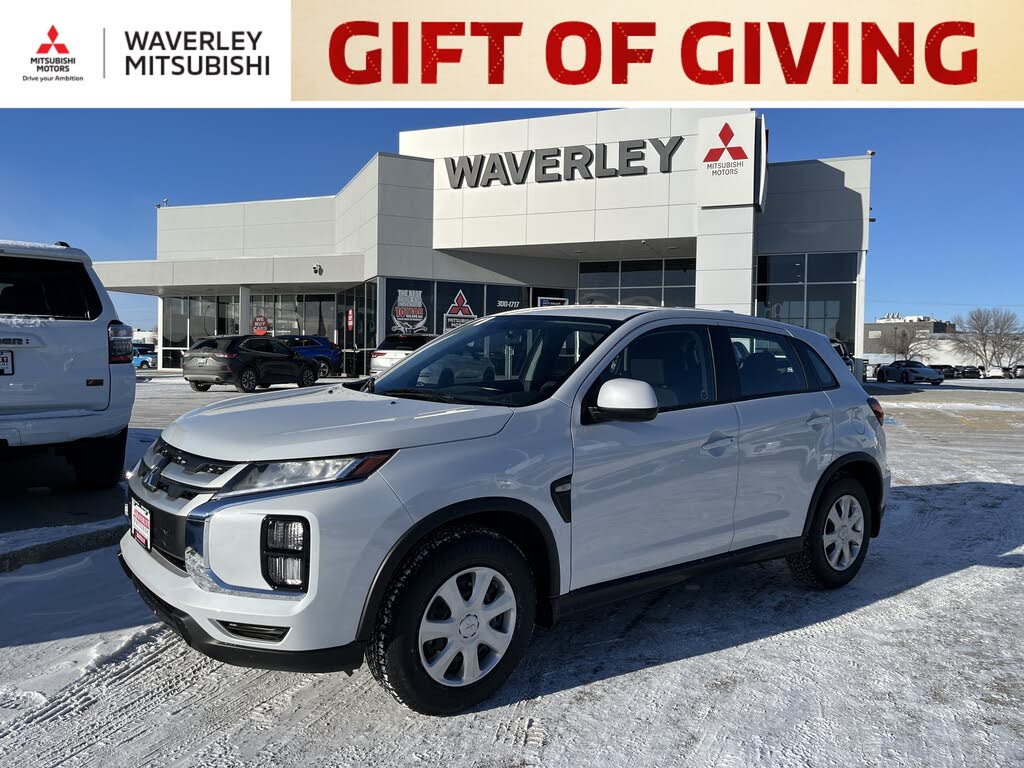 2025 Mitsubishi RVR ES FWD