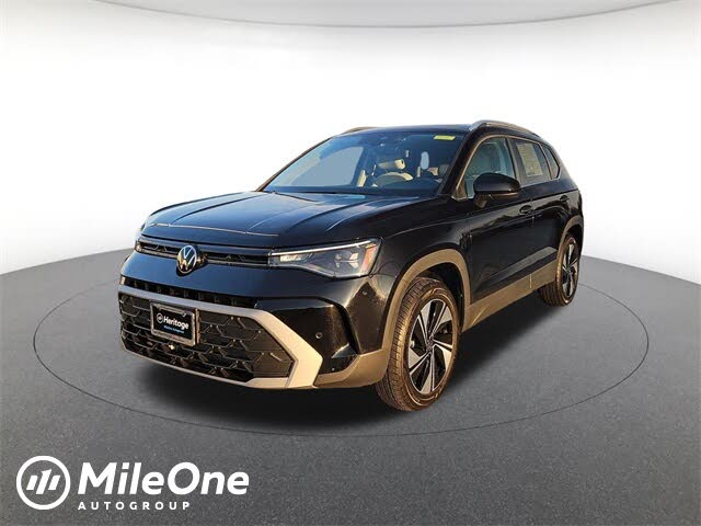 2025 Volkswagen Taos SE 4Motion